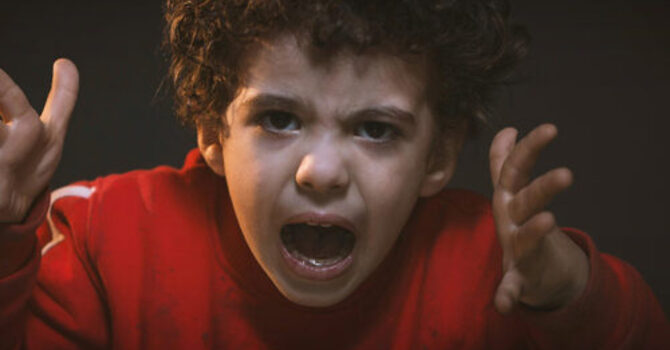 5 stratégies éprouvées pour calmer les enfants anxieux ou en colère